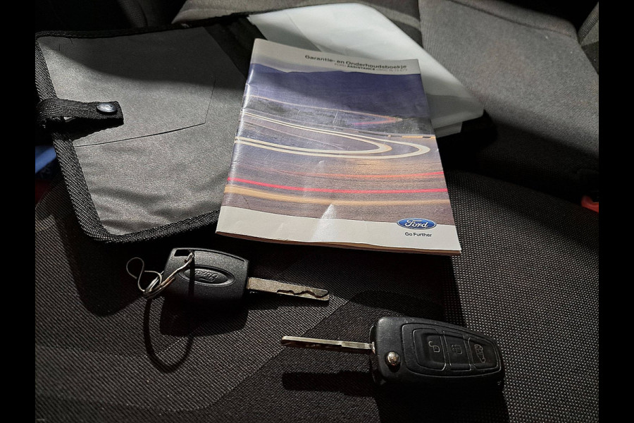 Ford Transit Connect 1.5 TDCI L2 Navi Euro6 Trekhaak Camera Airco Oh-Historie 1e Eigenaar! Ford Transit Connect 1.5 TDCI L2 Navi Euro6 Trekhaak Camera Airco Oh-Historie 1e Eigenaar!