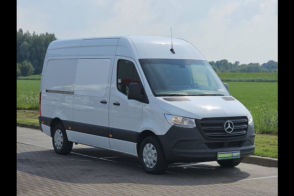 Mercedes-Benz Sprinter 317 1.9 CDI L2H2 RWD 3.5t-Trekhaak Camera Mbux Airco Euro6 170 PK!