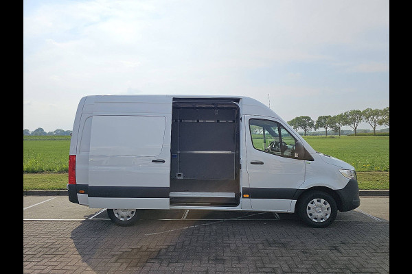Mercedes-Benz Sprinter 317 1.9 CDI L2H2 RWD 3.5t-Trekhaak Camera Mbux Airco Euro6 170 PK!