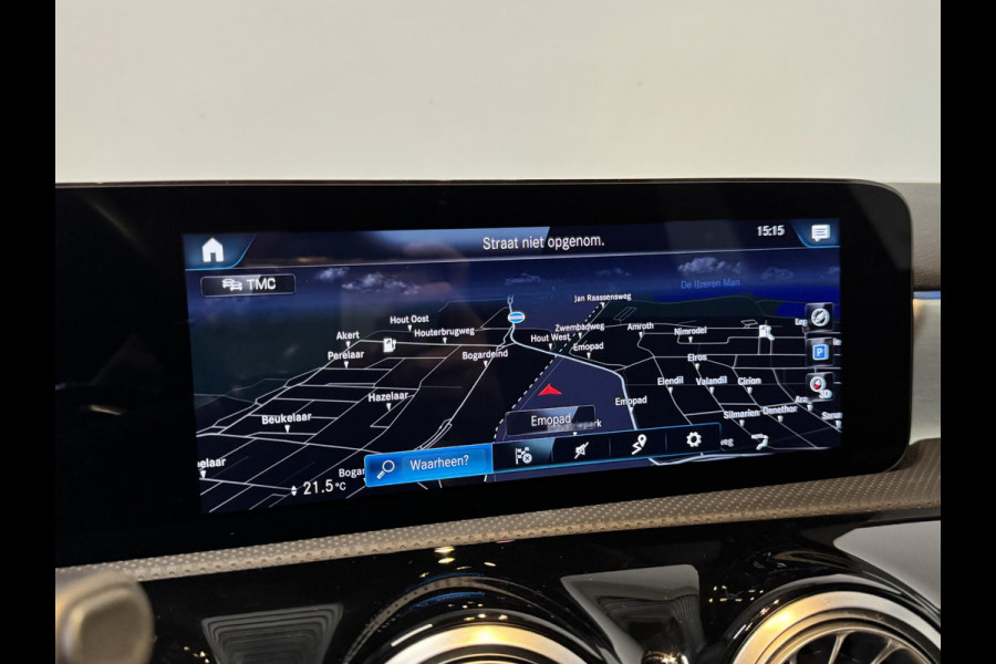 Mercedes-Benz A-Klasse 250e PHEV AMG Line Auto. Navigatie Apple Carplay/Android Auto Camera Parkeersensoren Adaptive Cruise Control Stoelverwarming Virtual Cockpit Climate Control Lichtmetalen velgen Mercedes-Benz A-Klasse 250e PHEV AMG Line Auto. Navigatie Apple Carplay/Android Auto Camera Parkeersensoren Adaptive Cruise Control Stoelverwarming Virtual Cockpit Climate Control Lichtmetalen velgen
