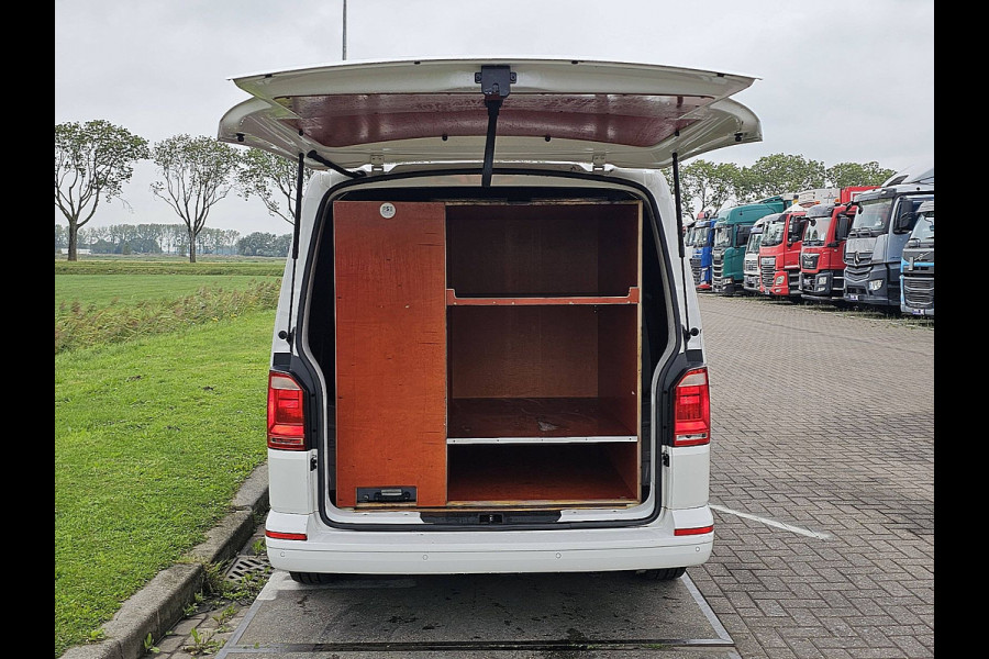 Volkswagen Transporter 2.0 TDI L1H1  Lm-Velgen NAP Airco Euro6 1e Eigenaar Voorruitverwarming Bumpers-Kleur!