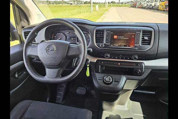 Opel Vivaro 2.0 CDTI L3H1 DC Edition Airco Automaat Trekhaak Navi Euro6 NAP Oh-Historie 1e Eigenaar!