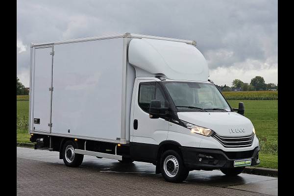 Iveco 35S18 Bakwagen Laadklep Automaat Clima Cruise Camera