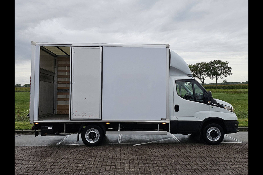 Iveco 35S18 Bakwagen Laadklep Automaat Clima Cruise Camera
