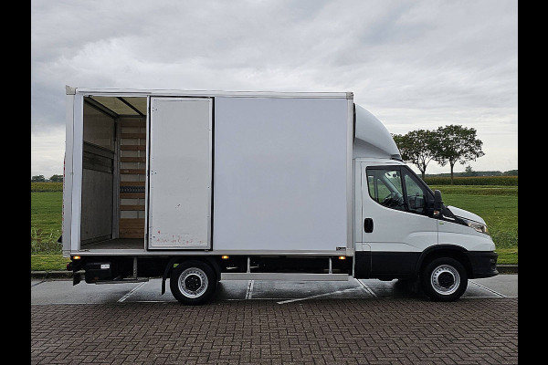Iveco 35S18 Bakwagen Laadklep Automaat Clima Cruise Camera