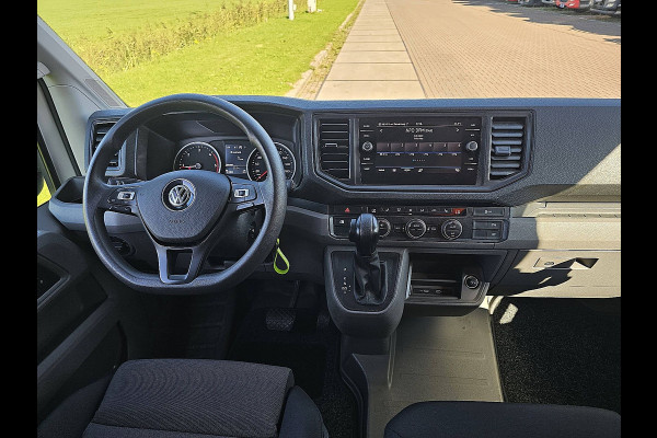 Volkswagen Crafter 35 2.0 TDI L3H2 LED Navi Standkachel Trekhaak PDC Cruise Stoelverwarming Apple Carplay Euro6 140 PK!