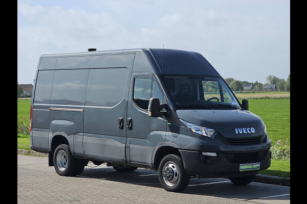 Iveco Daily 35C15V 3.0L L2H2, dubbellucht, airco,camera, trekhaak