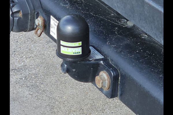 Iveco Daily 35C15V 3.0L L2H2, dubbellucht, airco,camera, trekhaak