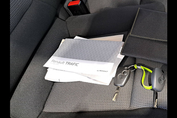 Renault Trafic 2.0 dCi 145 T29 L2H1 Comfort metallic, airco, automaat, navi, pdc, 110 dkm.