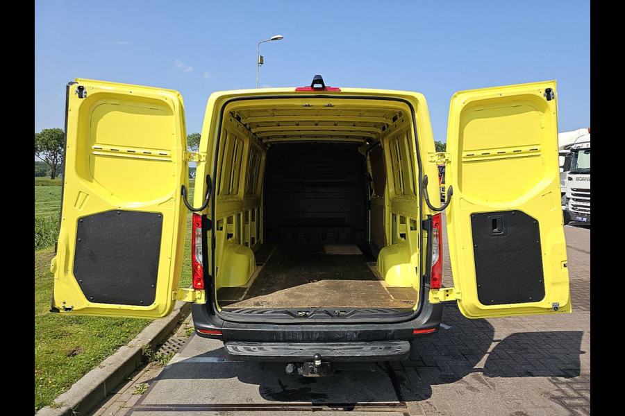 Mercedes-Benz Sprinter 314 2.2 CDI L2H1 airco, mbux, navi, trekhaak Mercedes-Benz Sprinter 314 2.2 CDI L2H1 airco, mbux, navi, trekhaak