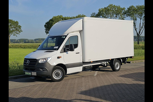 Mercedes-Benz Sprinter 317 L3 RWD Bakwagen Laadklep Airco Mbux 170Pk Euro6! Mercedes-Benz Sprinter 317 L3 RWD Bakwagen Laadklep Airco Mbux 170Pk Euro6!