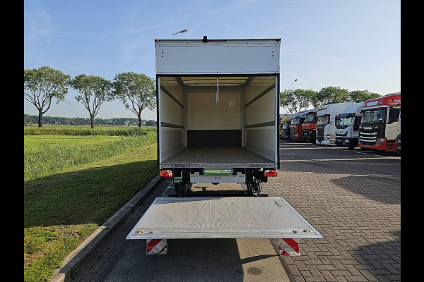 Mercedes-Benz Sprinter 317 L3 RWD Bakwagen Laadklep Airco Mbux 170Pk Euro6! Mercedes-Benz Sprinter 317 L3 RWD Bakwagen Laadklep Airco Mbux 170Pk Euro6!