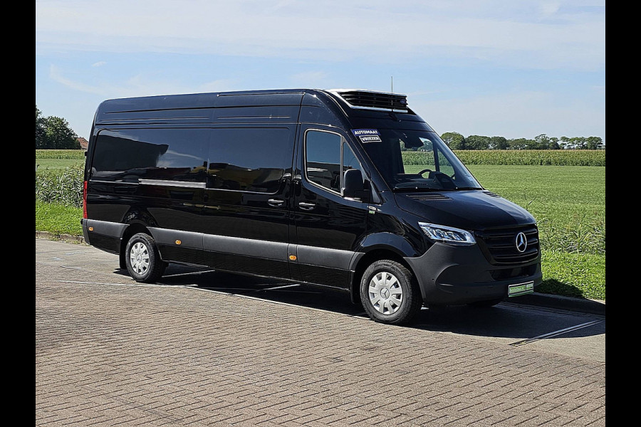 Mercedes-Benz Sprinter 315 L3H2 Pro Koelwagen FRIGO Vriezer Dag/Nacht Nieuw Mbux10 Carrier BPM-Vrij/ Direct leverbaar! Mercedes-Benz Sprinter 315 L3H2 Pro Koelwagen FRIGO Vriezer Dag/Nacht Nieuw Mbux10 Carrier BPM-Vrij/ Direct leverbaar!