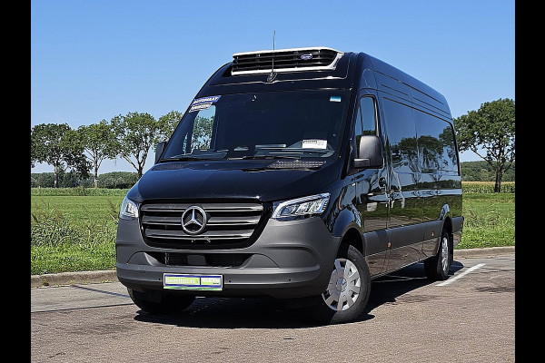 Mercedes-Benz Sprinter 315 L3H2 Pro Koelwagen FRIGO Vriezer Dag/Nacht Nieuw Mbux10 Carrier BPM-Vrij/ Direct leverbaar! Mercedes-Benz Sprinter 315 L3H2 Pro Koelwagen FRIGO Vriezer Dag/Nacht Nieuw Mbux10 Carrier BPM-Vrij/ Direct leverbaar!