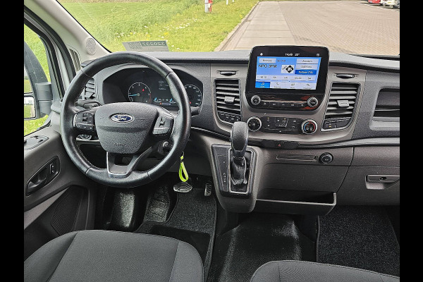 Ford Transit 330 2.0 TDCI L3H2 Automaat Navi Airco Euro6 Camera Trekhaak 1e Eigenaar! Ford Transit 330 2.0 TDCI L3H2 Automaat Navi Airco Euro6 Camera Trekhaak 1e Eigenaar!