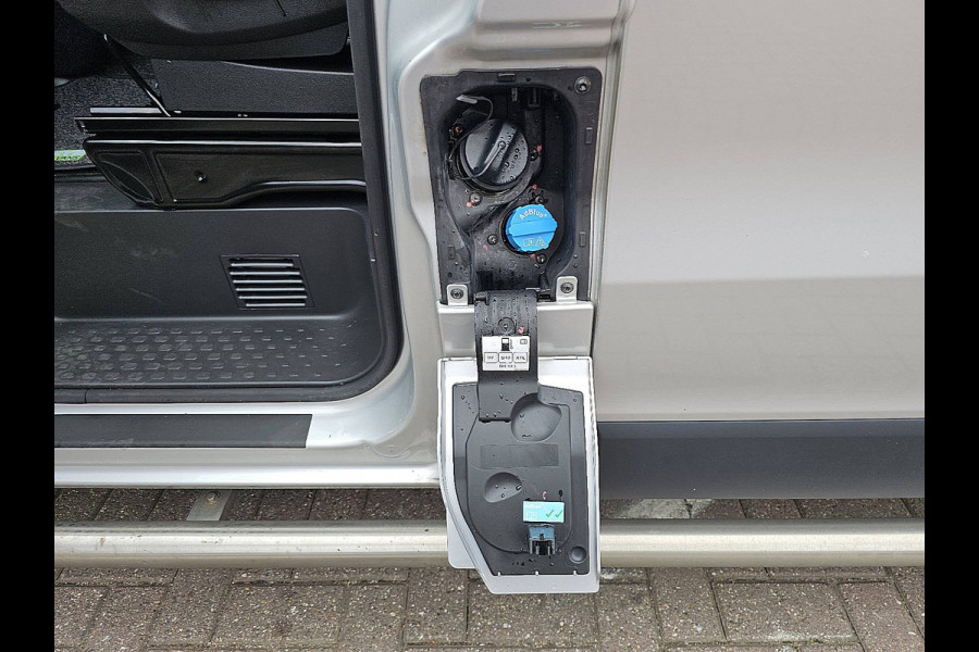 Renault Trafic 2.0 dCi 145 T29 L2H1 DC Comfort Airco Automaat Navi Sidebars Euro6 145Pk NAP 1e Eigenaar!