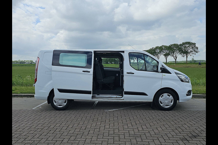 Ford Transit Custom 2.0 L2H1 Navi Airco Dubbele Cabine Automaat Distronic WP-Inrichting PDC 131 PK Euro6