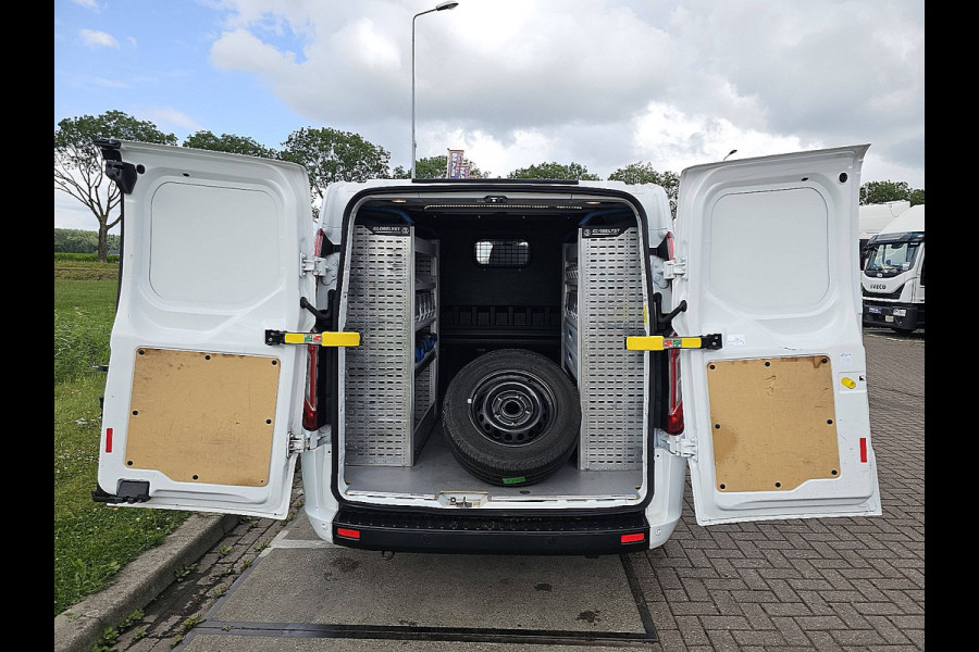 Ford Transit Custom 2.0 L2H1 Navi Airco Dubbele Cabine Automaat Distronic WP-Inrichting PDC 131 PK Euro6