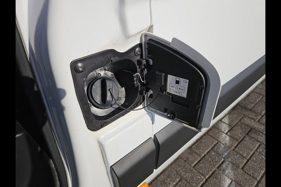 Renault Master 2.3 L2H2 Hoogwerker 10.5M- 12Meter-Werkhoogte Nacelle Airco Nieuw-Model Euro6!