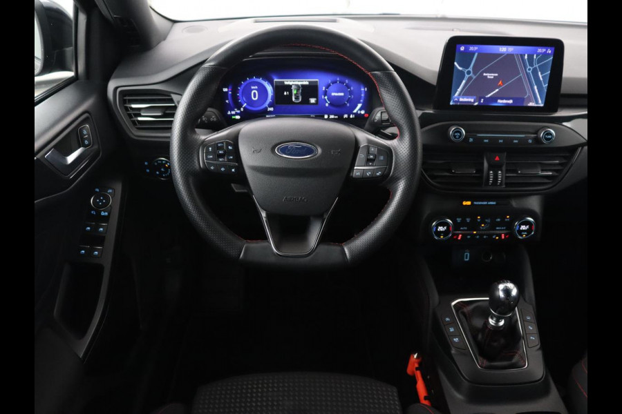 Ford Focus 1.0 EcoBoost Hybrid ST Line X | Trekhaak | Stoel & stuurverwarming | Head-Up | Adaptive cruise | Camera | B&O Sound | Digital Cockpit | Carplay | Keyless | Full LED | Comfortstoelen | Park Assist Ford Focus 1.0 EcoBoost Hybrid ST Line X | Trekhaak | Stoel & stuurverwarming | Head-Up | Adaptive cruise | Camera | B&O Sound | Digital Cockpit | Carplay | Keyless | Full LED | Comfortstoelen | Park Assist