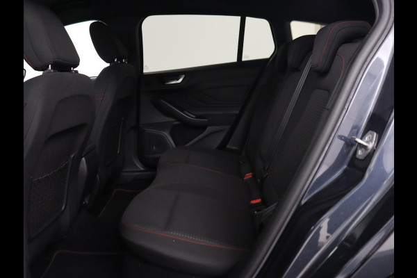Ford Focus 1.0 EcoBoost Hybrid ST Line X | Trekhaak | Stoel & stuurverwarming | Head-Up | Adaptive cruise | Camera | B&O Sound | Digital Cockpit | Carplay | Keyless | Full LED | Comfortstoelen | Park Assist Ford Focus 1.0 EcoBoost Hybrid ST Line X | Trekhaak | Stoel & stuurverwarming | Head-Up | Adaptive cruise | Camera | B&O Sound | Digital Cockpit | Carplay | Keyless | Full LED | Comfortstoelen | Park Assist