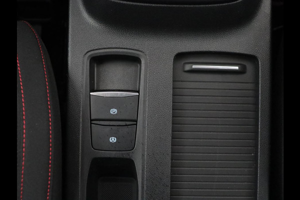 Ford Focus 1.0 EcoBoost Hybrid ST Line X | Trekhaak | Stoel & stuurverwarming | Head-Up | Adaptive cruise | Camera | B&O Sound | Digital Cockpit | Carplay | Keyless | Full LED | Comfortstoelen | Park Assist Ford Focus 1.0 EcoBoost Hybrid ST Line X | Trekhaak | Stoel & stuurverwarming | Head-Up | Adaptive cruise | Camera | B&O Sound | Digital Cockpit | Carplay | Keyless | Full LED | Comfortstoelen | Park Assist