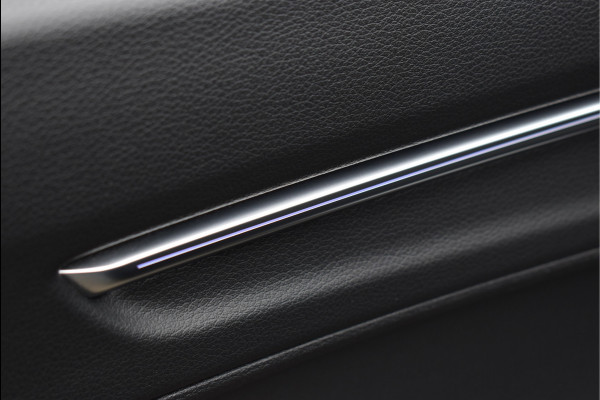 Audi Q3 Sportback 45 TFSI e S-Line 245 Pk Black Ed Pano Navi Memory Keyless Camera 20 Inch