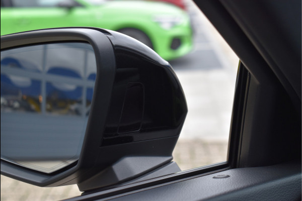 Audi Q3 Sportback 45 TFSI e S-Line 245 Pk Black Ed Pano Navi Memory Keyless Camera 20 Inch