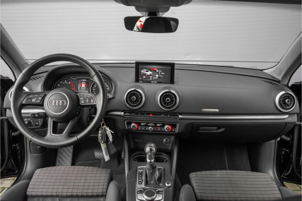 Audi A3 Sportback 40 TFSI Quattro Sport Automaat Navi ACC 18" Audi A3 Sportback 40 TFSI Quattro Sport Automaat Navi ACC 18"