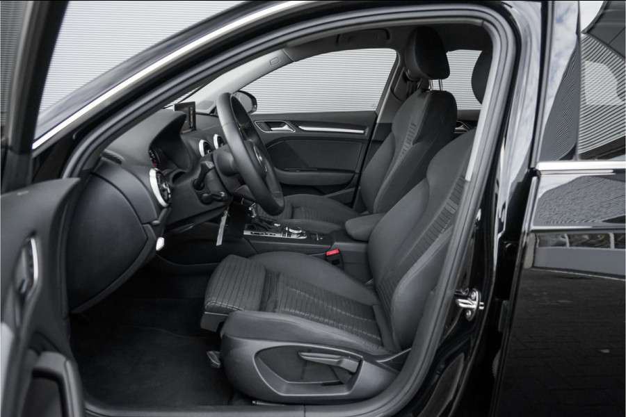 Audi A3 Sportback 40 TFSI Quattro Sport Automaat Navi ACC 18" Audi A3 Sportback 40 TFSI Quattro Sport Automaat Navi ACC 18"