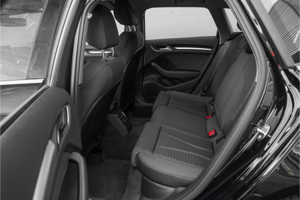 Audi A3 Sportback 40 TFSI Quattro Sport Automaat Navi ACC 18" Audi A3 Sportback 40 TFSI Quattro Sport Automaat Navi ACC 18"