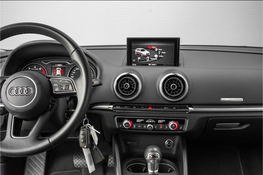 Audi A3 Sportback 40 TFSI Quattro Sport Automaat Navi ACC 18" Audi A3 Sportback 40 TFSI Quattro Sport Automaat Navi ACC 18"