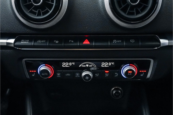 Audi A3 Sportback 40 TFSI Quattro Sport Automaat Navi ACC 18" Audi A3 Sportback 40 TFSI Quattro Sport Automaat Navi ACC 18"