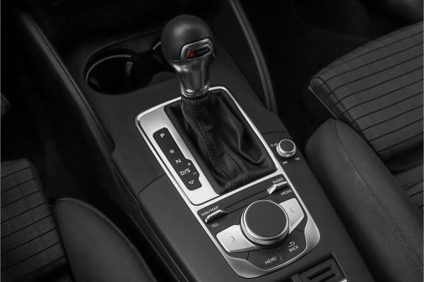 Audi A3 Sportback 40 TFSI Quattro Sport Automaat Navi ACC 18" Audi A3 Sportback 40 TFSI Quattro Sport Automaat Navi ACC 18"