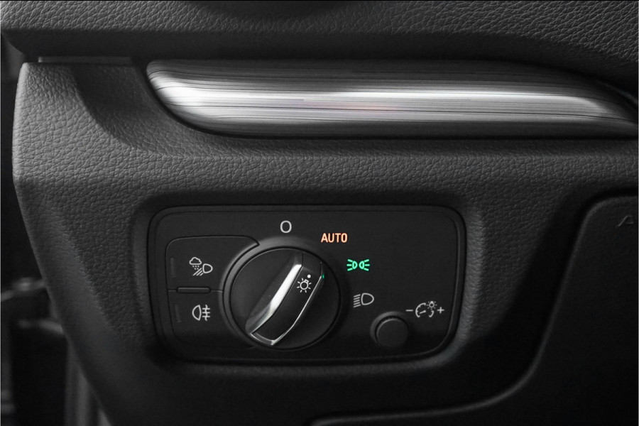 Audi A3 Sportback 40 TFSI Quattro Sport Automaat Navi ACC 18" Audi A3 Sportback 40 TFSI Quattro Sport Automaat Navi ACC 18"