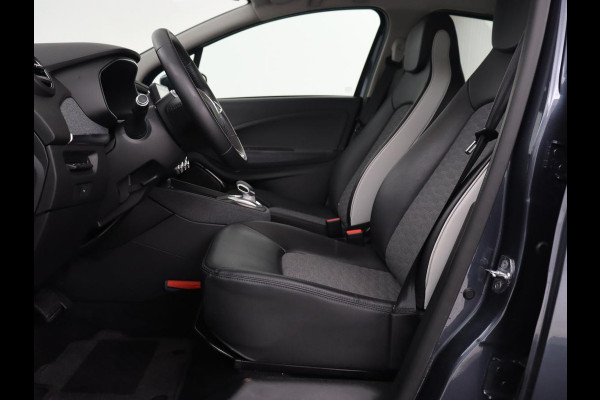 Renault ZOE R135 Intens 52 kWh | Warmtepomp | Carplay | Camera | Half leder | Keyless | Navigatie | Climate control | DAB | Cruise control Renault ZOE R135 Intens 52 kWh | Warmtepomp | Carplay | Camera | Half leder | Keyless | Navigatie | Climate control | DAB | Cruise control