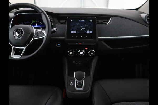 Renault ZOE R135 Intens 52 kWh | Warmtepomp | Carplay | Camera | Half leder | Keyless | Navigatie | Climate control | DAB | Cruise control Renault ZOE R135 Intens 52 kWh | Warmtepomp | Carplay | Camera | Half leder | Keyless | Navigatie | Climate control | DAB | Cruise control