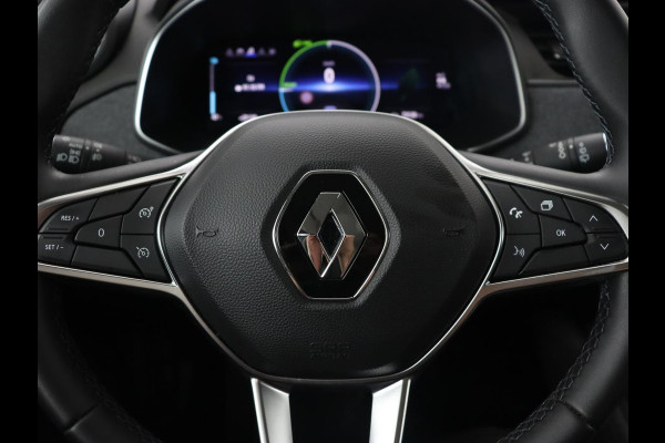 Renault ZOE R135 Intens 52 kWh | Warmtepomp | Carplay | Camera | Half leder | Keyless | Navigatie | Climate control | DAB | Cruise control Renault ZOE R135 Intens 52 kWh | Warmtepomp | Carplay | Camera | Half leder | Keyless | Navigatie | Climate control | DAB | Cruise control