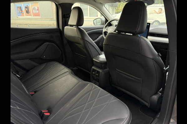 Ford Mustang Mach-E Aut. 75kWh | Trekhaak | Leder | Navi | B&O Sound | 360 Camera |