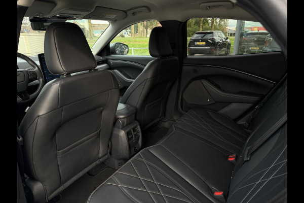 Ford Mustang Mach-E Aut. 75kWh | Trekhaak | Leder | Navi | B&O Sound | 360 Camera |