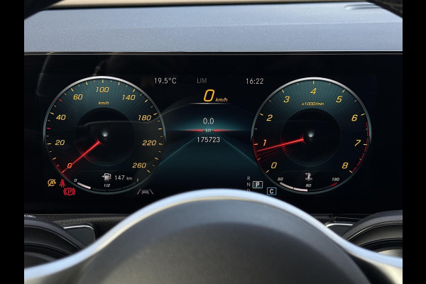 Mercedes-Benz Glb 200 Business Solution Luxury 7p. | Panorama | Leder | Memory | Mercedes-Benz Glb 200 Business Solution Luxury 7p. | Panorama | Leder | Memory |