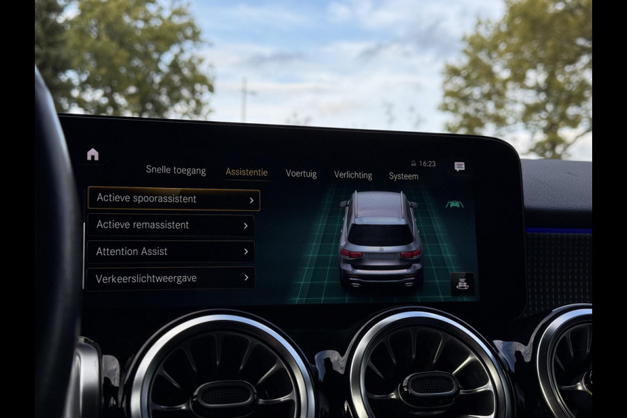 Mercedes-Benz Glb 200 Business Solution Luxury 7p. | Panorama | Leder | Memory | Mercedes-Benz Glb 200 Business Solution Luxury 7p. | Panorama | Leder | Memory |