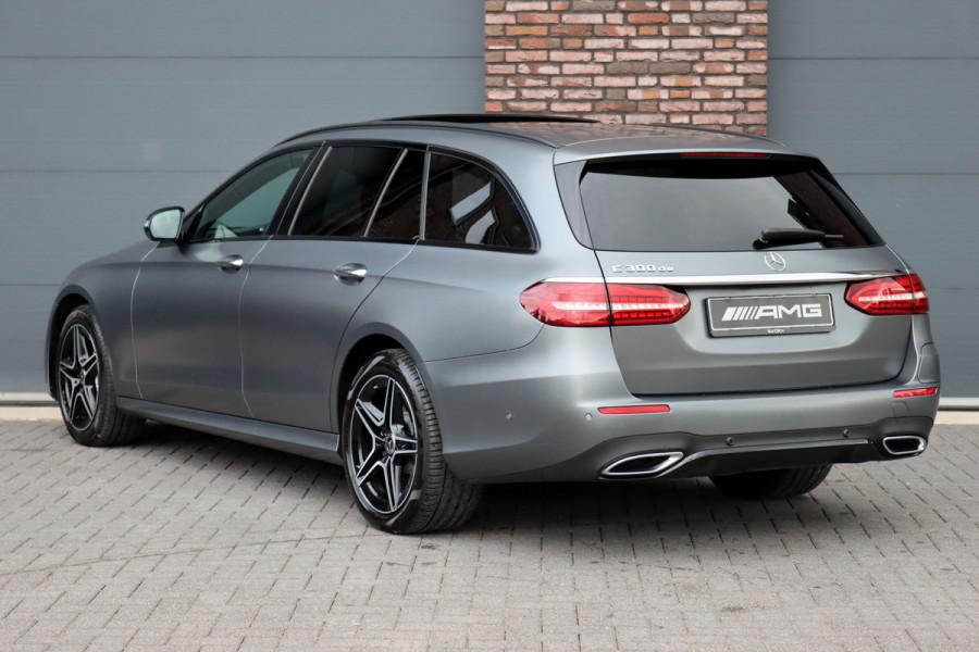 Mercedes-Benz E-Klasse Estate 300 de Premium+ AMG Line | Distronic+ | Panoramadak | Burmester | Keyless Go | Rijassistentiepakket | Surround Camera | Leder | Mercedes-Benz E-Klasse Estate 300 de Premium+ AMG Line | Distronic+ | Panoramadak | Burmester | Keyless Go | Rijassistentiepakket | Surround Camera | Leder |