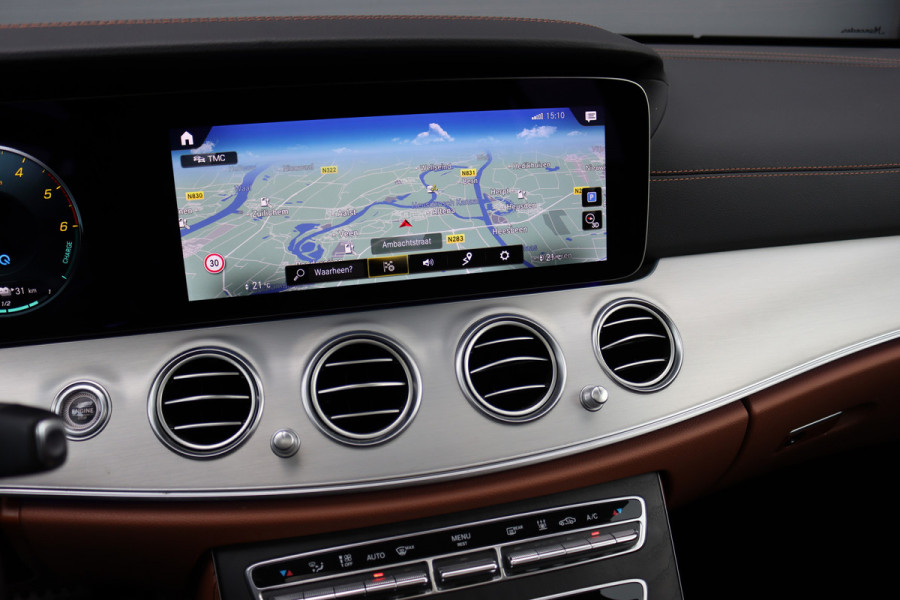 Mercedes-Benz E-Klasse Estate 300 de Premium+ AMG Line | Distronic+ | Panoramadak | Burmester | Keyless Go | Rijassistentiepakket | Surround Camera | Leder | Mercedes-Benz E-Klasse Estate 300 de Premium+ AMG Line | Distronic+ | Panoramadak | Burmester | Keyless Go | Rijassistentiepakket | Surround Camera | Leder |