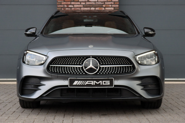 Mercedes-Benz E-Klasse Estate 300 de Premium+ AMG Line | Distronic+ | Panoramadak | Burmester | Keyless Go | Rijassistentiepakket | Surround Camera | Leder | Mercedes-Benz E-Klasse Estate 300 de Premium+ AMG Line | Distronic+ | Panoramadak | Burmester | Keyless Go | Rijassistentiepakket | Surround Camera | Leder |