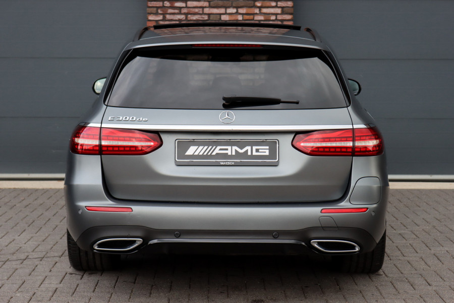 Mercedes-Benz E-Klasse Estate 300 de Premium+ AMG Line | Distronic+ | Panoramadak | Burmester | Keyless Go | Rijassistentiepakket | Surround Camera | Leder | Mercedes-Benz E-Klasse Estate 300 de Premium+ AMG Line | Distronic+ | Panoramadak | Burmester | Keyless Go | Rijassistentiepakket | Surround Camera | Leder |