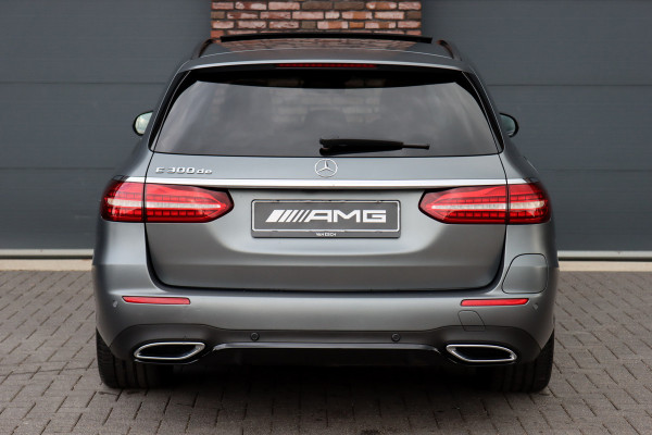 Mercedes-Benz E-Klasse Estate 300 de Premium+ AMG Line | Distronic+ | Panoramadak | Burmester | Keyless Go | Rijassistentiepakket | Surround Camera | Leder | Mercedes-Benz E-Klasse Estate 300 de Premium+ AMG Line | Distronic+ | Panoramadak | Burmester | Keyless Go | Rijassistentiepakket | Surround Camera | Leder |