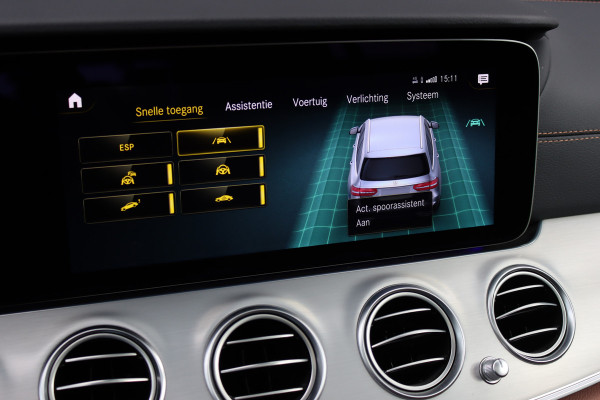 Mercedes-Benz E-Klasse Estate 300 de Premium+ AMG Line | Distronic+ | Panoramadak | Burmester | Keyless Go | Rijassistentiepakket | Surround Camera | Leder | Mercedes-Benz E-Klasse Estate 300 de Premium+ AMG Line | Distronic+ | Panoramadak | Burmester | Keyless Go | Rijassistentiepakket | Surround Camera | Leder |