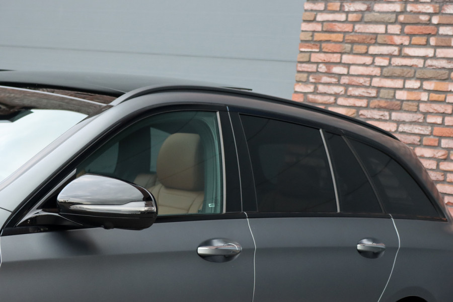Mercedes-Benz E-Klasse Estate 300 de Premium+ AMG Line | Distronic+ | Panoramadak | Burmester | Keyless Go | Rijassistentiepakket | Surround Camera | Leder | Mercedes-Benz E-Klasse Estate 300 de Premium+ AMG Line | Distronic+ | Panoramadak | Burmester | Keyless Go | Rijassistentiepakket | Surround Camera | Leder |