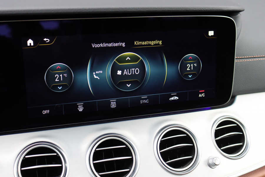 Mercedes-Benz E-Klasse Estate 300 de Premium+ AMG Line | Distronic+ | Panoramadak | Burmester | Keyless Go | Rijassistentiepakket | Surround Camera | Leder | Mercedes-Benz E-Klasse Estate 300 de Premium+ AMG Line | Distronic+ | Panoramadak | Burmester | Keyless Go | Rijassistentiepakket | Surround Camera | Leder |